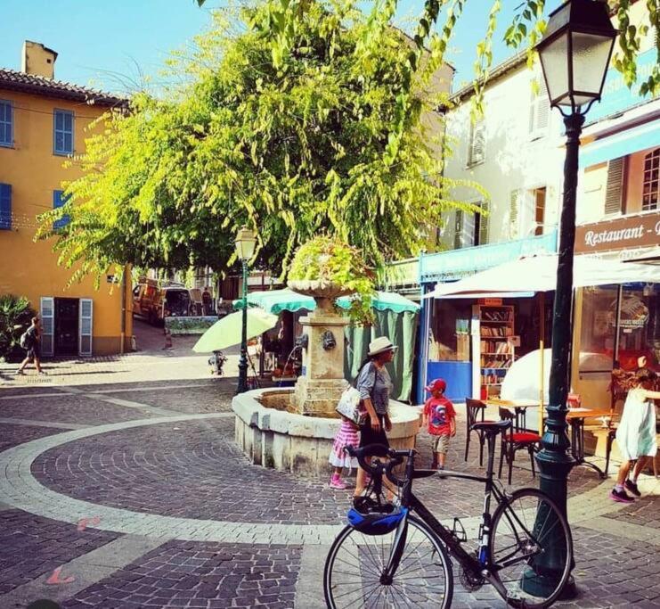 Proche Mer Et Centre Appart 2 Pieces Wifi&Clim Sainte-Maxime Buitenkant foto